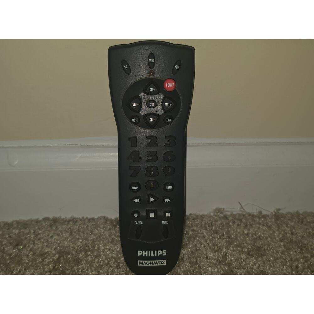 Philips Magnavox Model REM110 Universal Remote Control Large Button TV VCR Cable